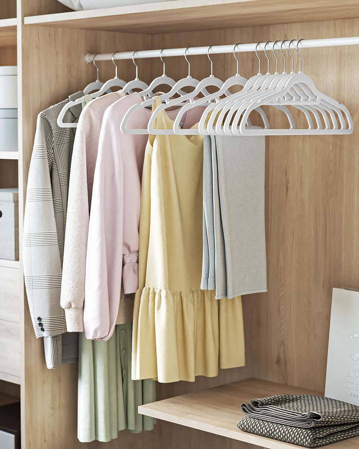 50-Pack Non-Slip Velvet Coat Hangers