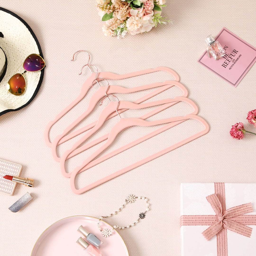 Set of 20 Pink Velvet Hangers with Swivel Hook