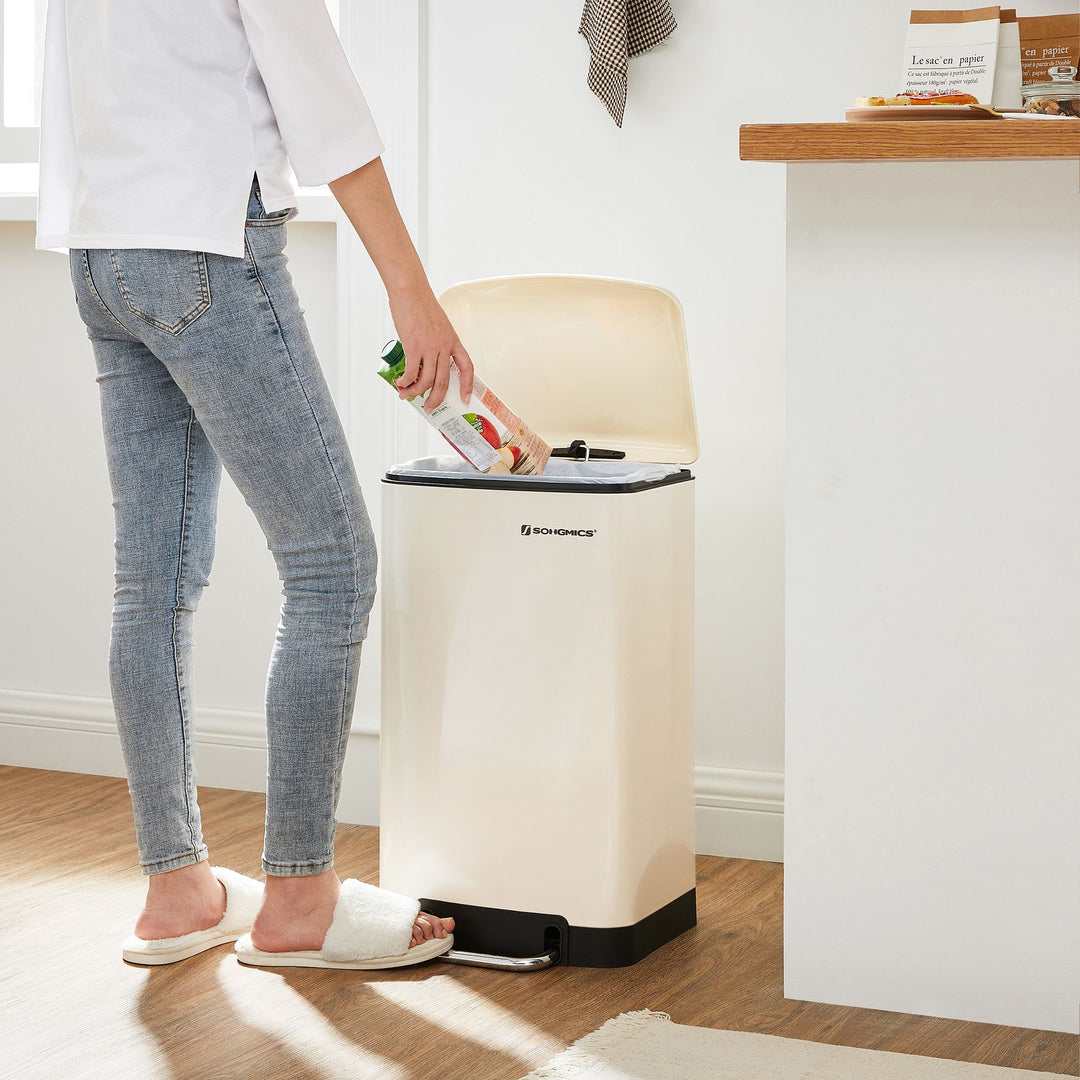 Cream White Step Trash Can with Inner Bucket
