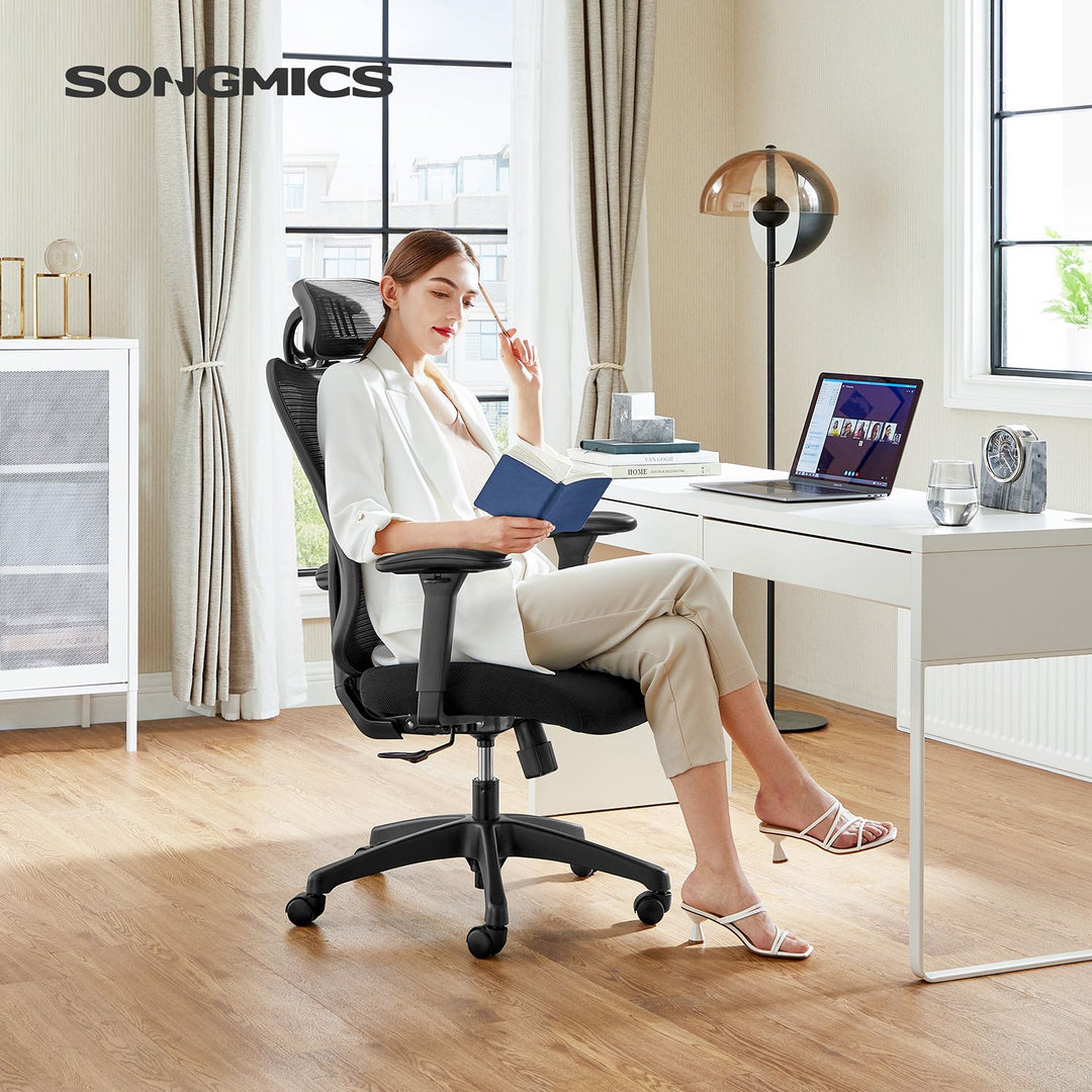 Ergonomic Adjustable Mesh Chair