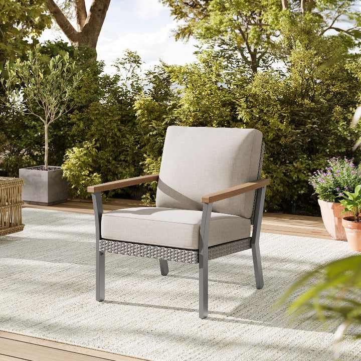 Sencillo Collection - 5 Piece Patio Furniture Set, 2 Lounge Chairs, 2 Ottomans, 1 Coffee Table