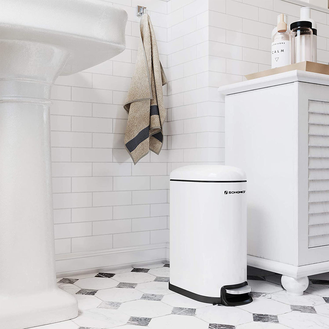 White Small Trash Can with Lid &amp; Step