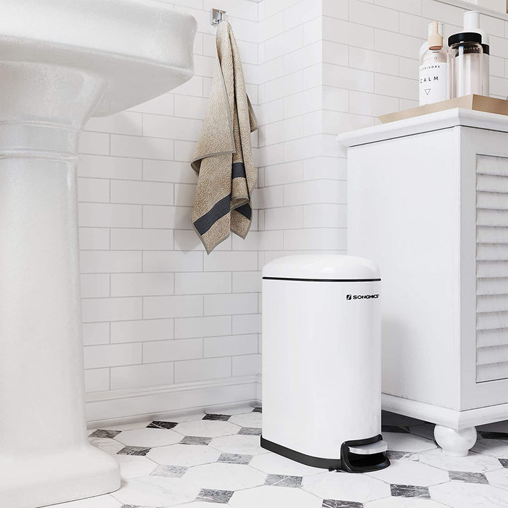 White Small Trash Can with Lid &amp; Step