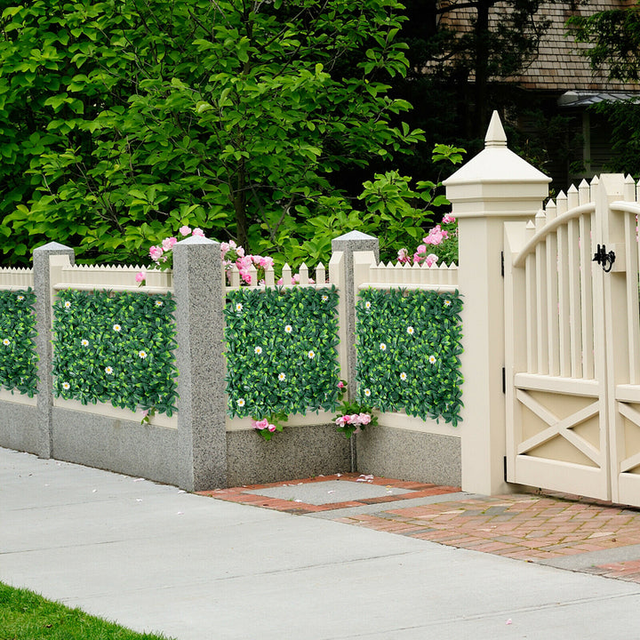 Fencing Squares of Leaves and Daisies