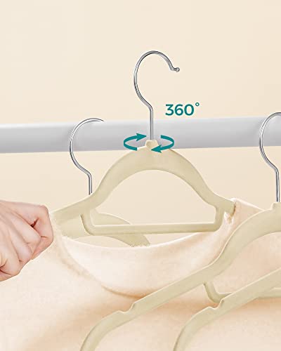 20 Velvet Hangers, Non-Slip and Space-Saving, Beige