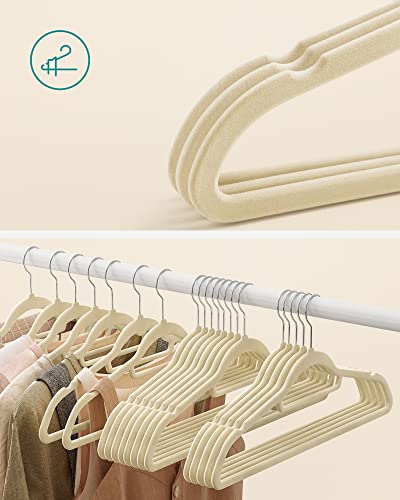 20 Velvet Hangers, Non-Slip and Space-Saving, Beige