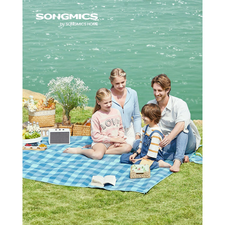 Picnic Blanket 200 x 200 cm Green and Blue