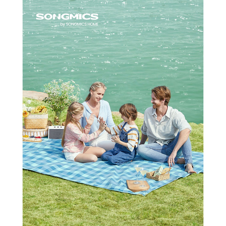 Picnic Blanket 300 x 200 cm Green and Blue