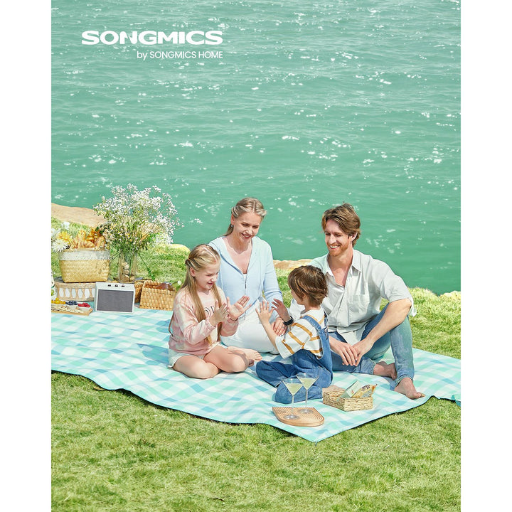 Picnic Blanket 300 x 200 cm Green and White