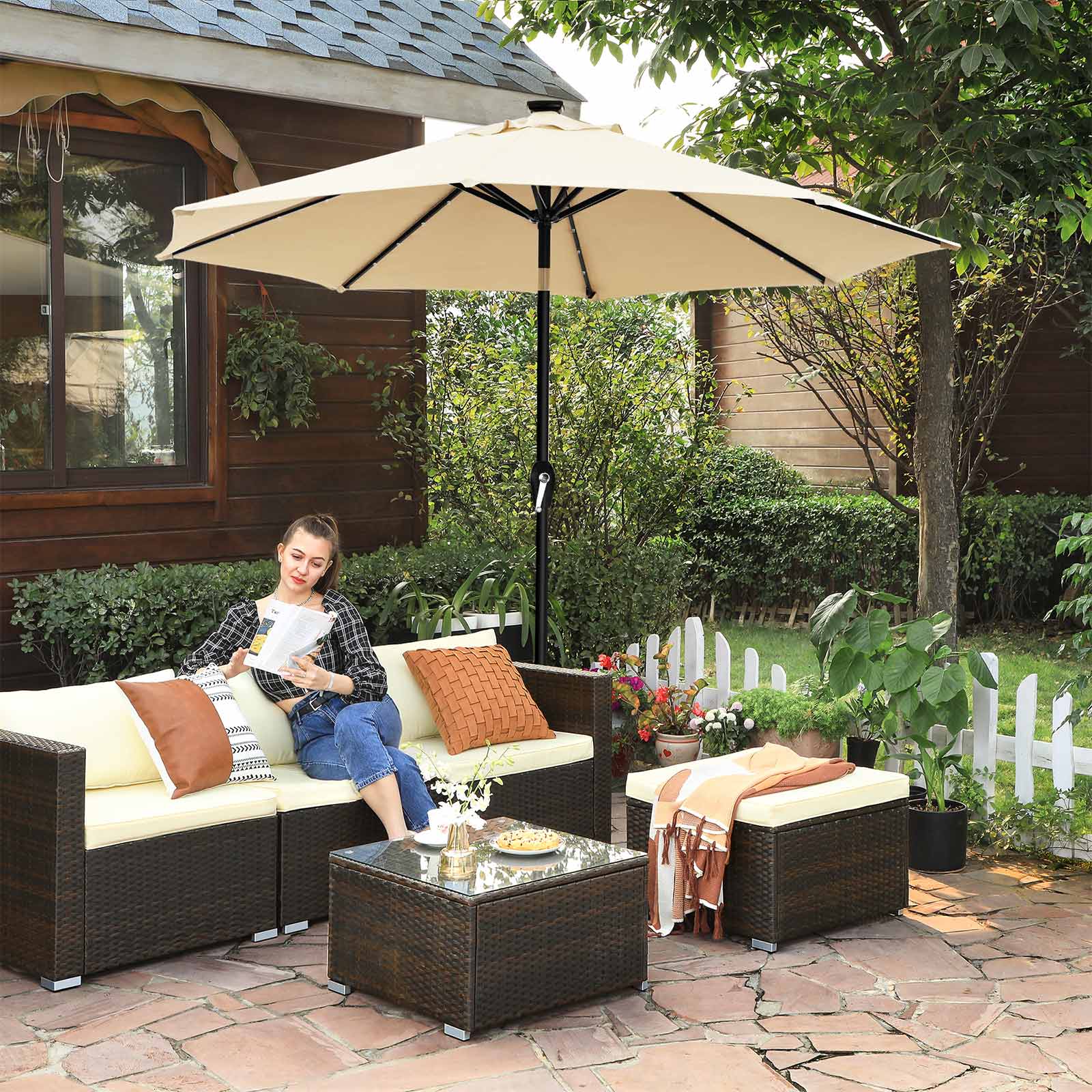 SONGMICS 2.7 m Garden Parasol Umbrella with Solar-Powered LED Lights