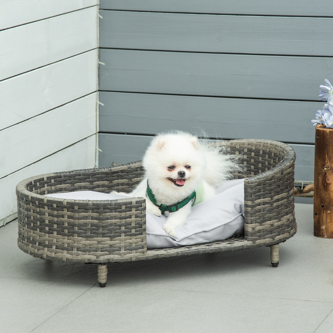 PawHut Elevated Wicker Dog Sofa, Rattan Cat Bed Hand Woven with Soft Cushion, Washable Cover, for Small &amp; Medium Dog, 75 x 42 x 29 cm, Grey